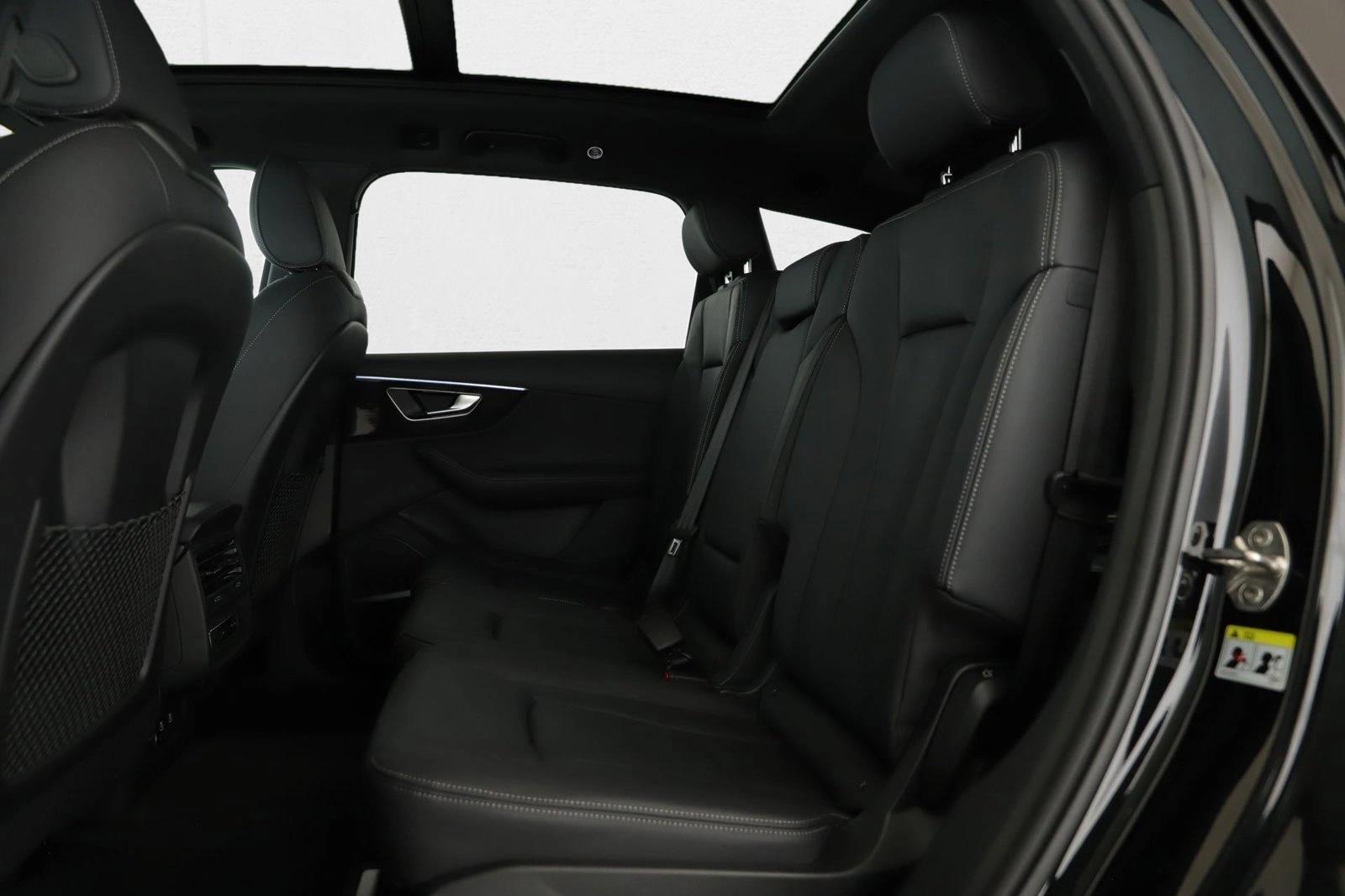 2025 AUDI Q7 - Image 17