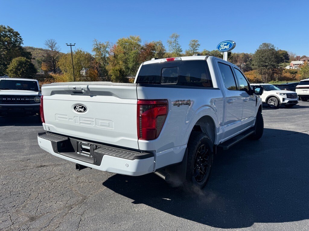 New 2025 Ford F-150 FB 4x4 XLT SuperCrew 5.5 ft. SB