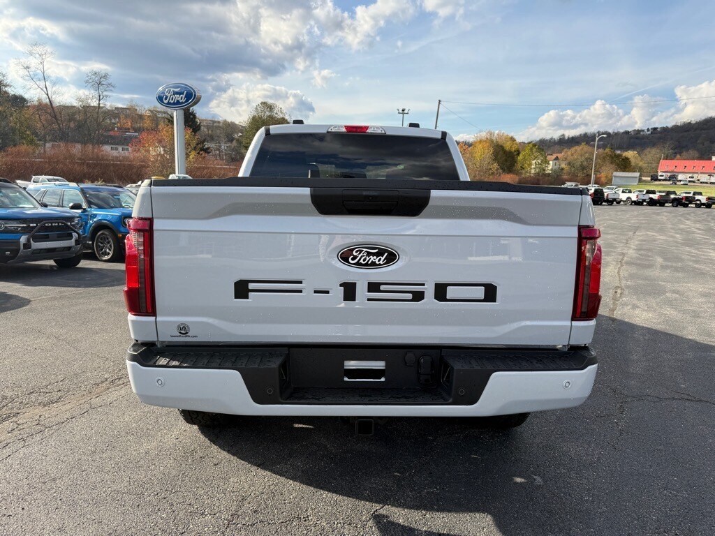 New 2025 Ford F-150 4x4 XLT SuperCrew 5.5 ft. SB