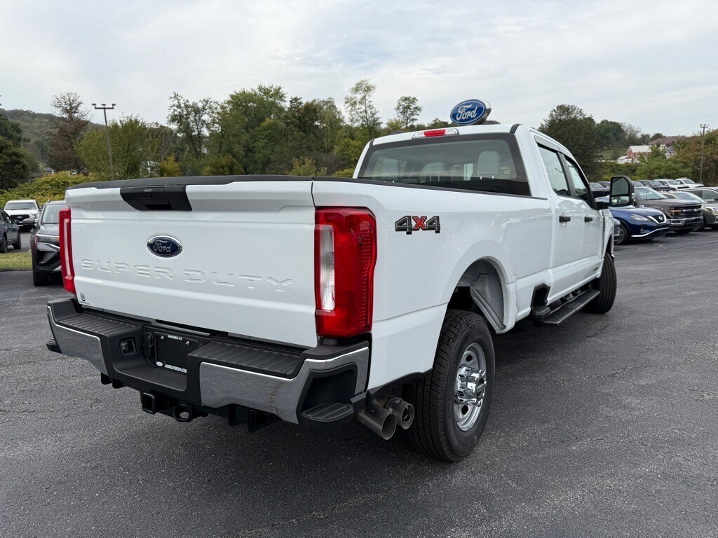 New 2026 Ford F-350 Super Duty 1S 4x4 XL Crew Cab 8 ft. LB SRW Pickup