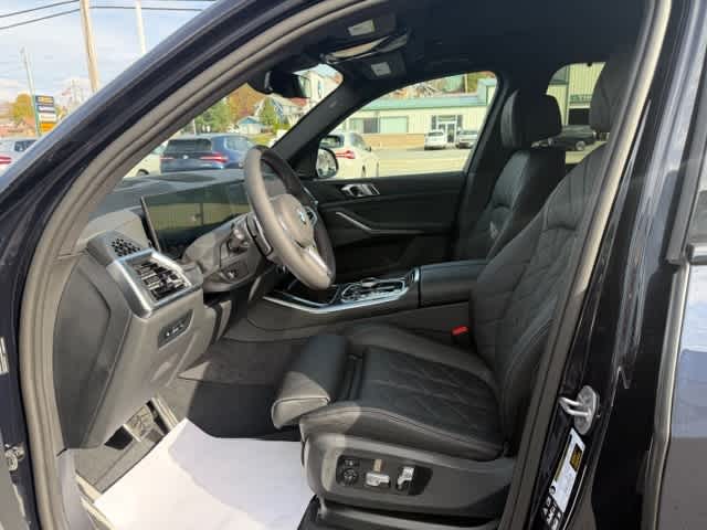 2026 BMW X5 M60i - Photo 14