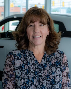 Staff member Kristy Harrison from ID_4aa29ed97b73