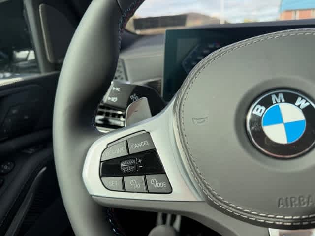 2026 BMW X5 M60i - Photo 17