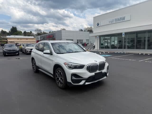 2021 BMW X1 xDrive28i's photo