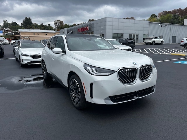 2026 BMW X3 30's photo