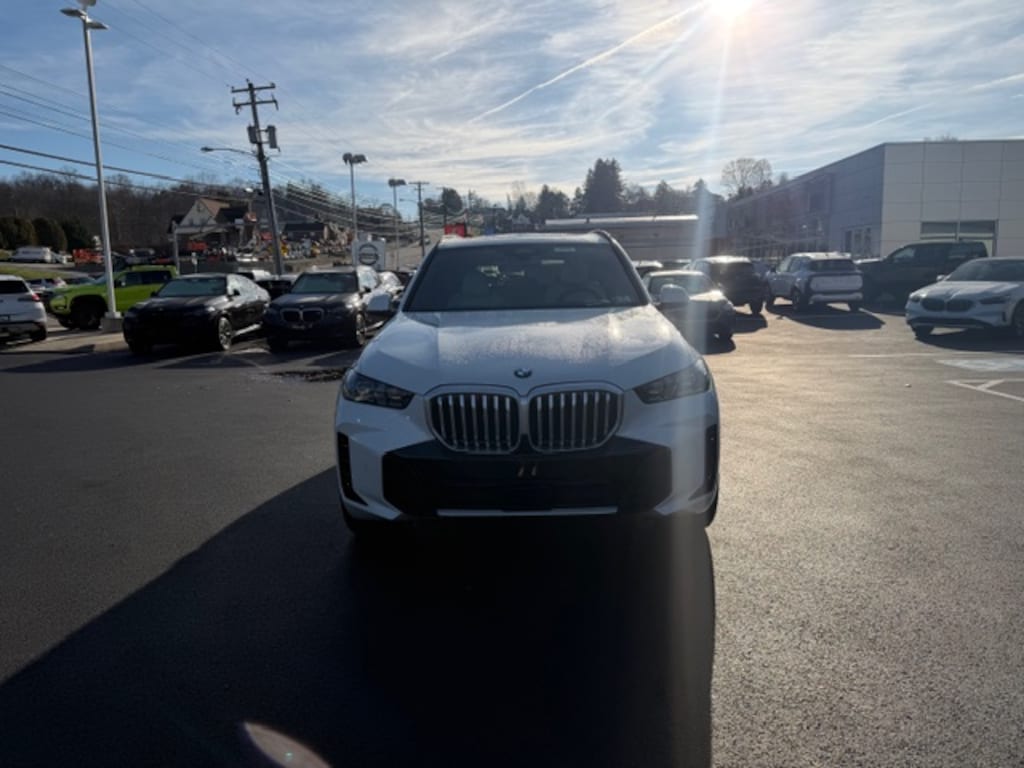 New 2026 BMW X5 xDrive40i SUV