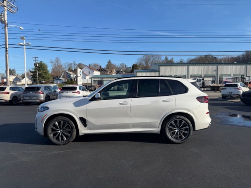 New 2026 BMW X5 xDrive40i SUV