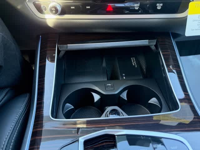 2026 BMW X5 50e - Photo 24