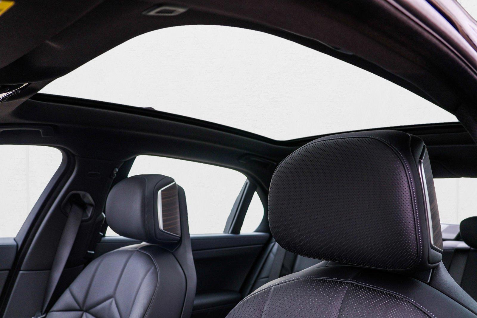 2025 BMW 7 Series 740i - Photo 11