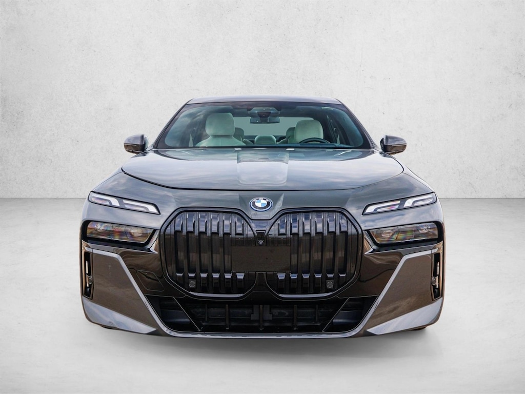 Used 2023 BMW i7 xDrive60 Sedan