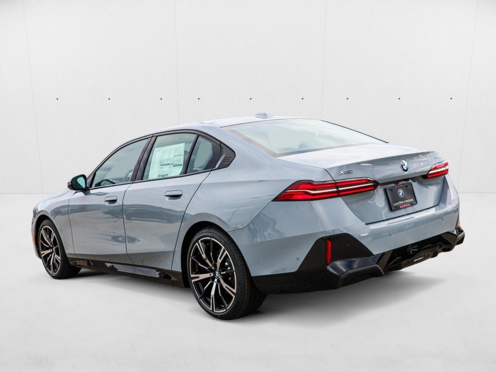 2025 BMW 530I - Image 7