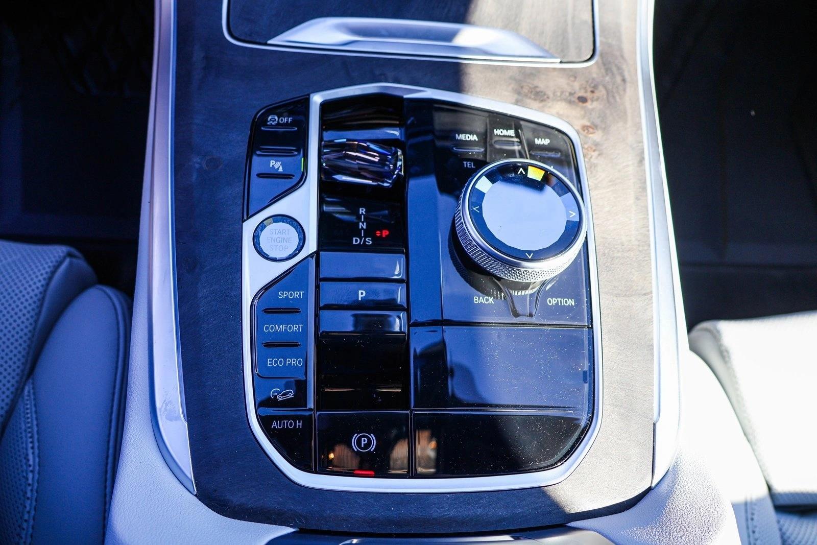 2026 BMW X5 M60i - Photo 19