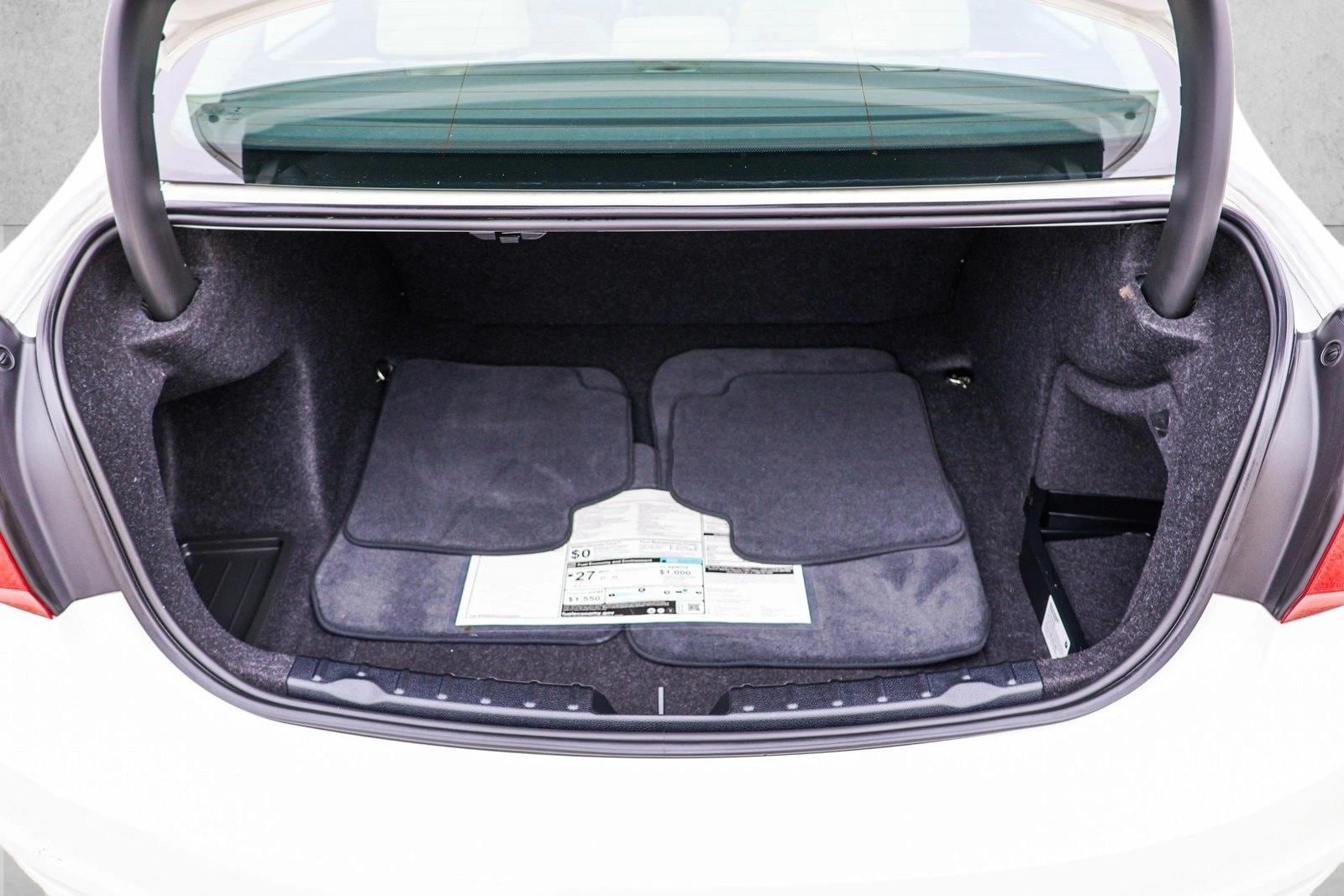 2018 BMW 320I - Image 22