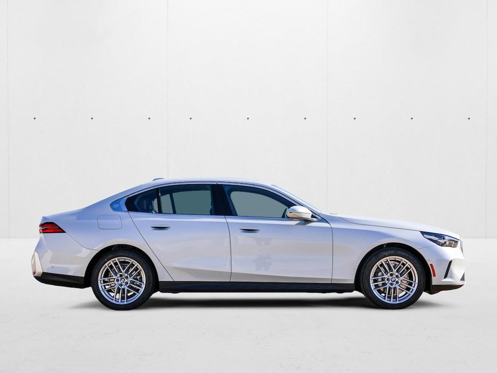 Certified 2025 BMW 530i xDrive Sedan