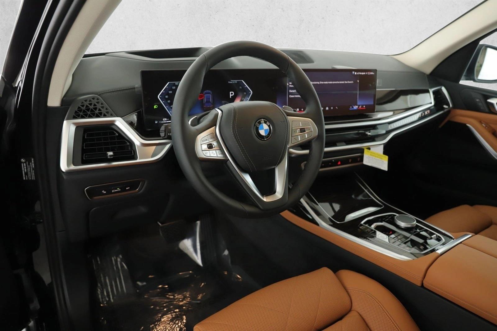 2025 BMW X7 - Image 9