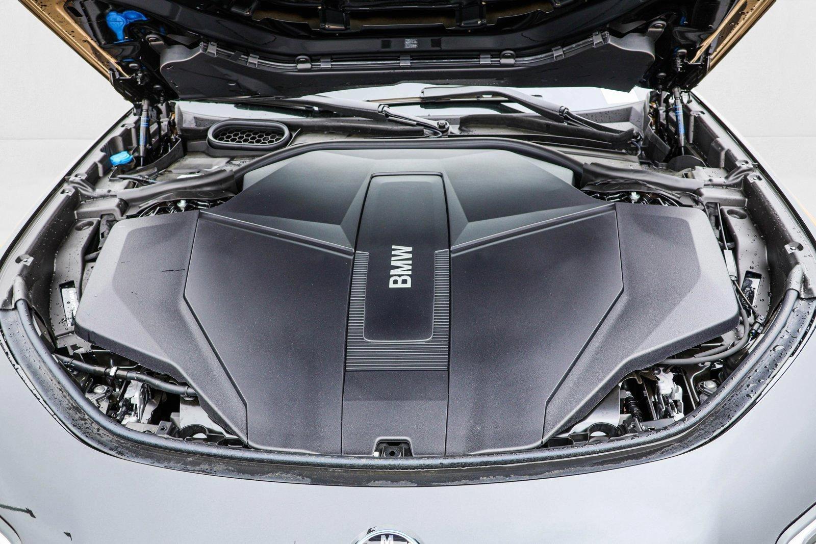 2025 BMW i7 50 - Photo 27