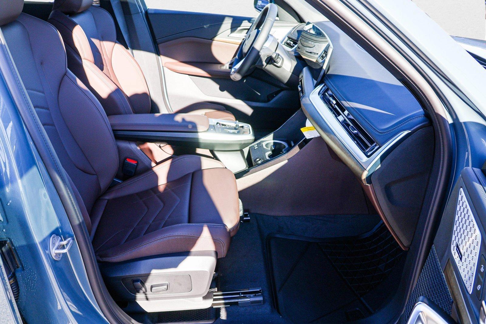 2025 BMW X1 - Image 25