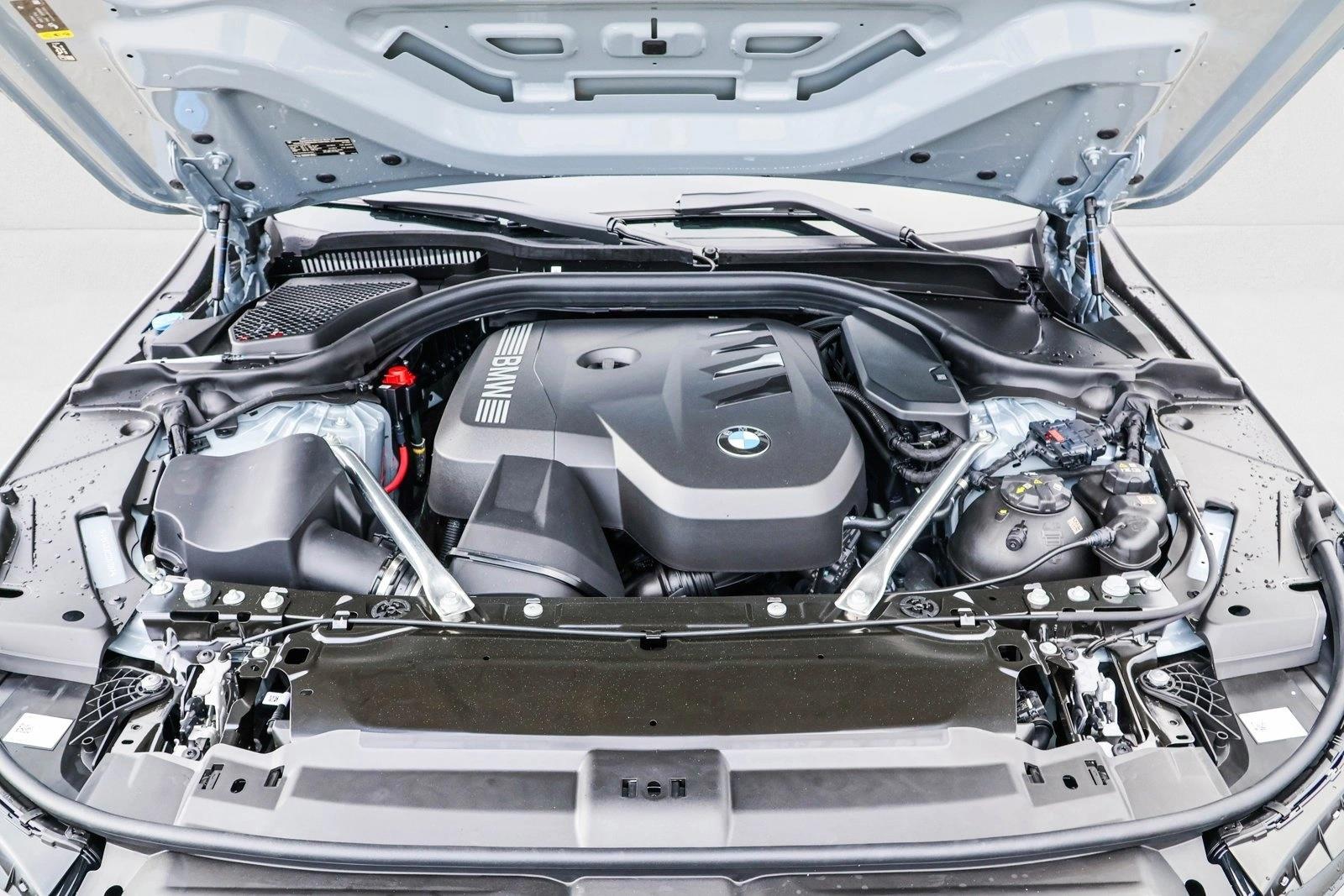 2025 BMW 530I - Image 25