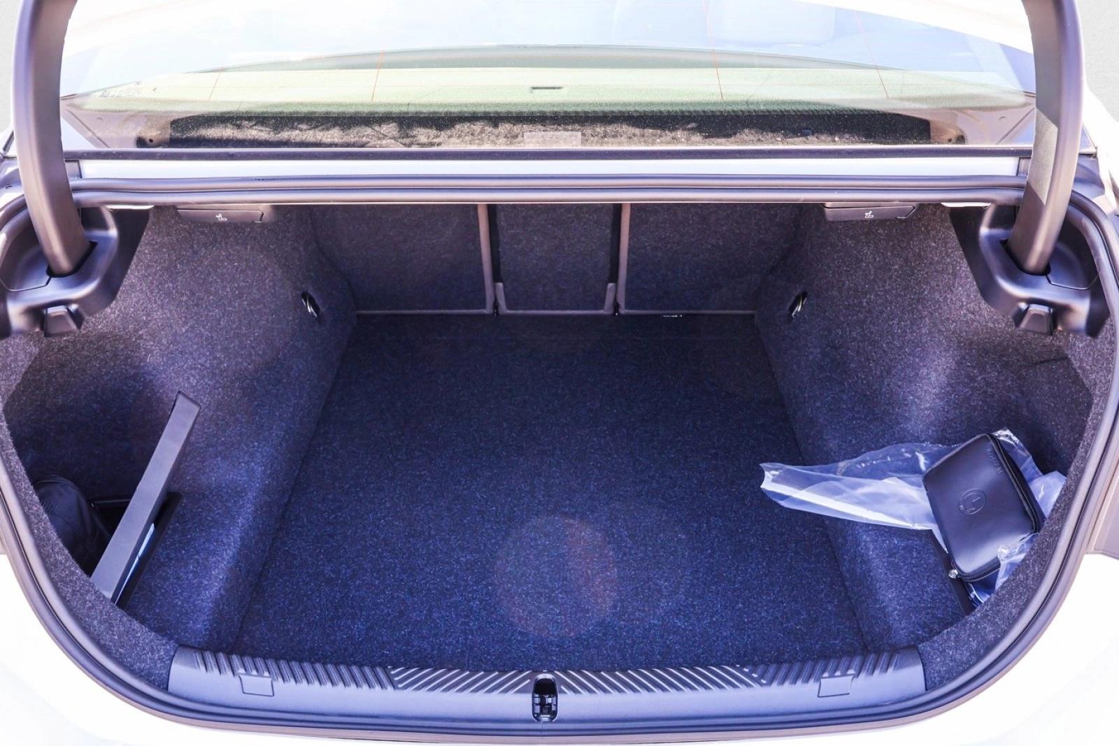 2025 BMW 530I - Image 22