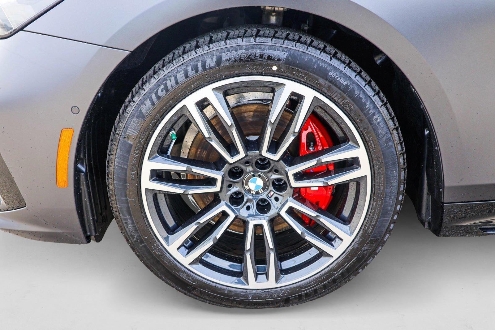 2025 BMW 530I - Image 9