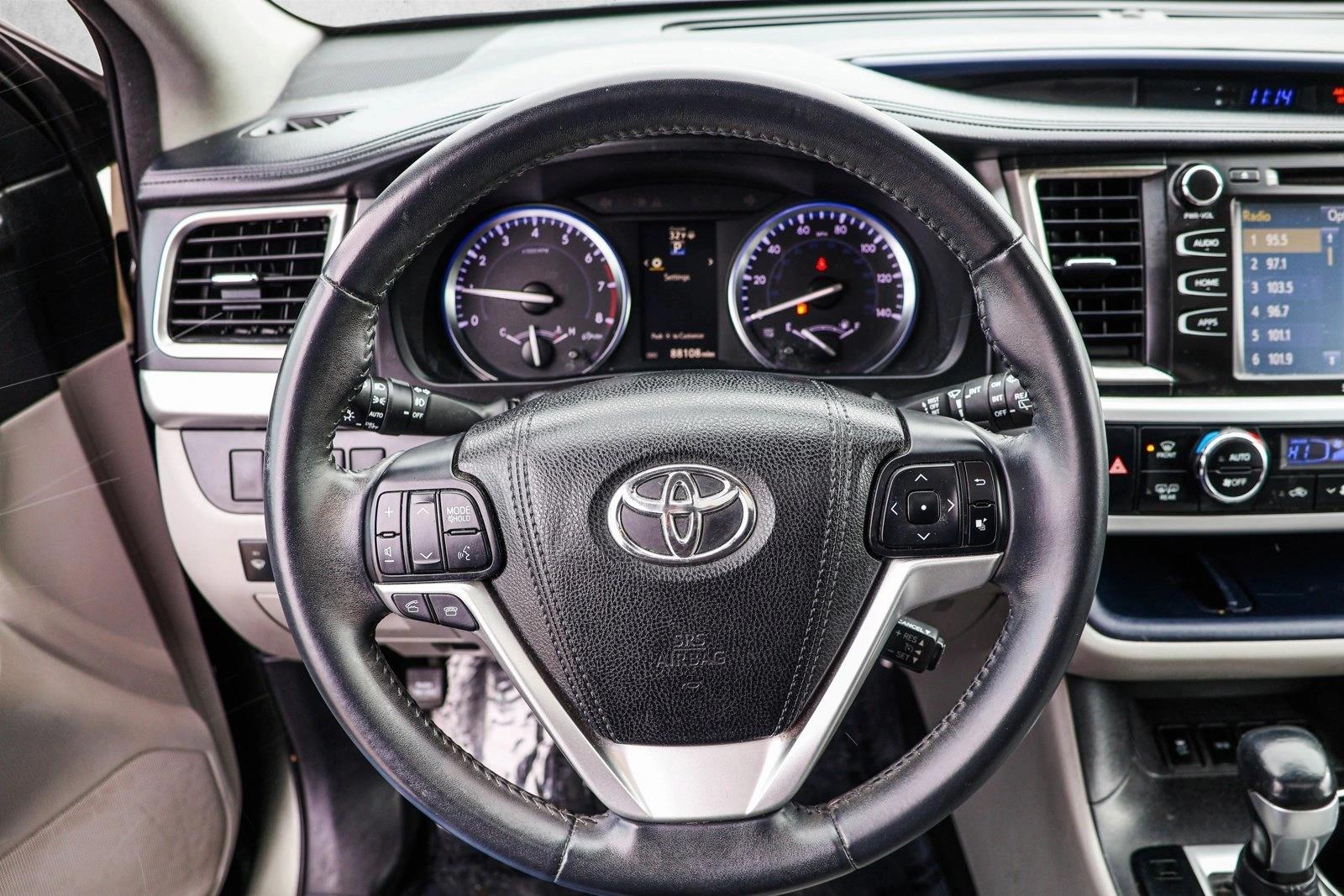 2016 TOYOTA HIGHLANDER - Image 13