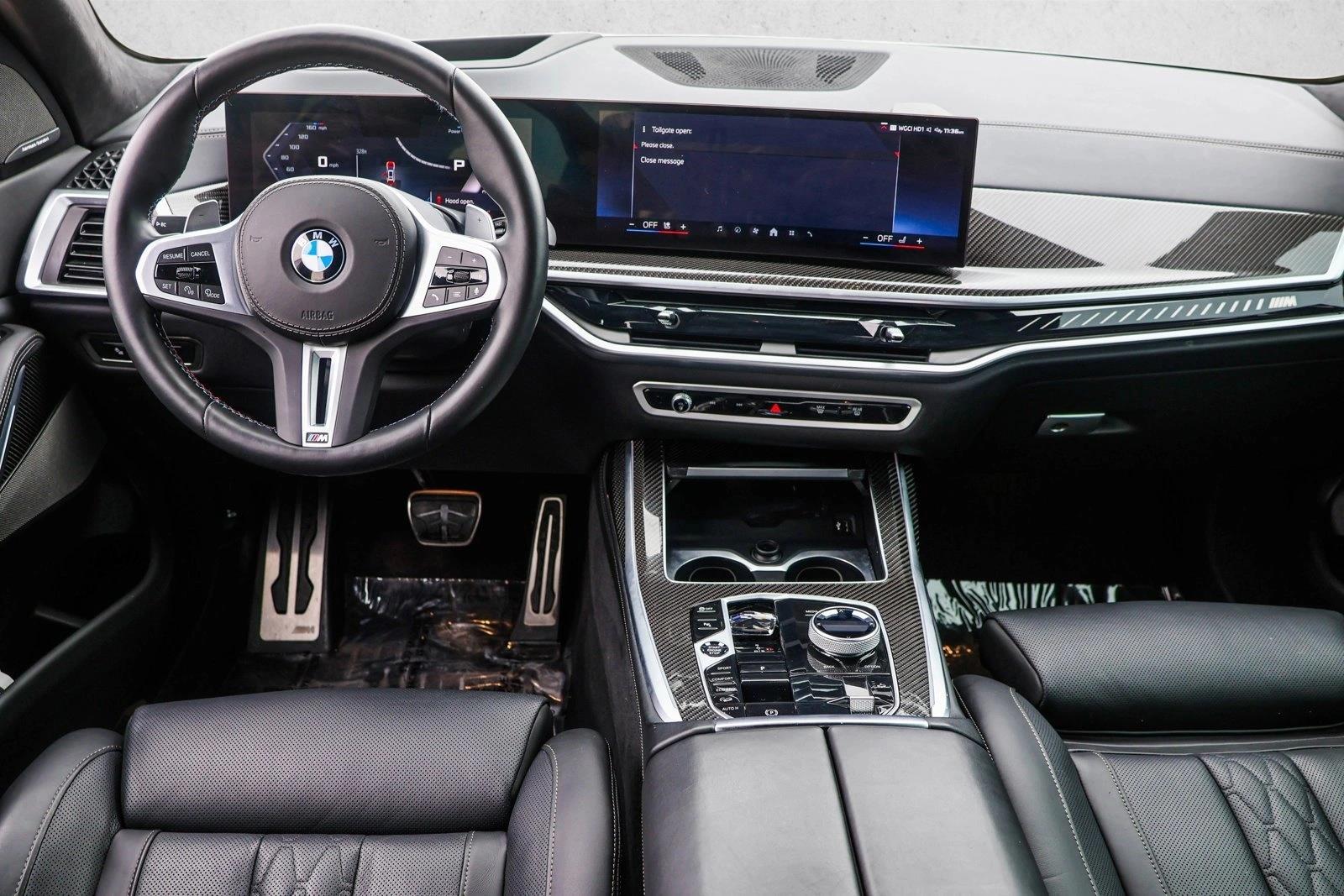 2025 BMW X7 - Image 23