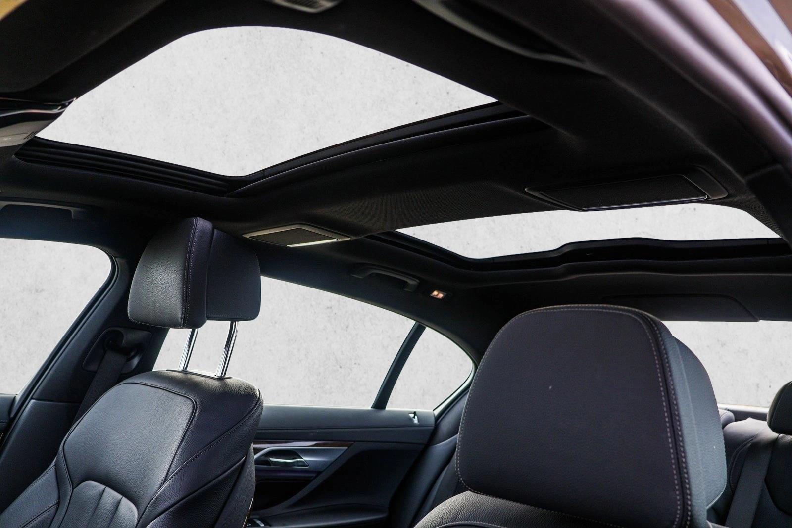 2018 BMW 750I, B7 - Image 11