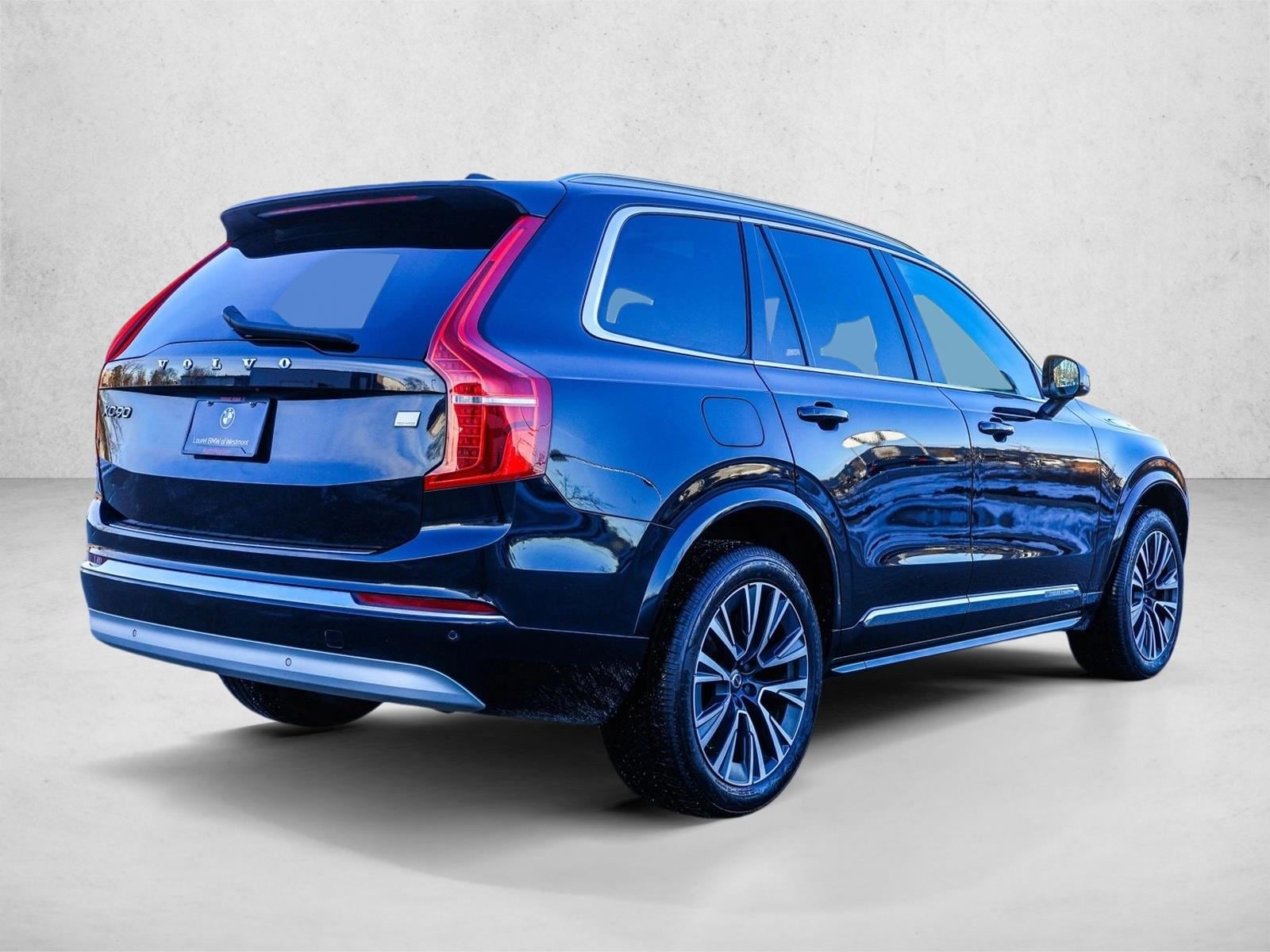 2022 VOLVO XC90 - Image 5