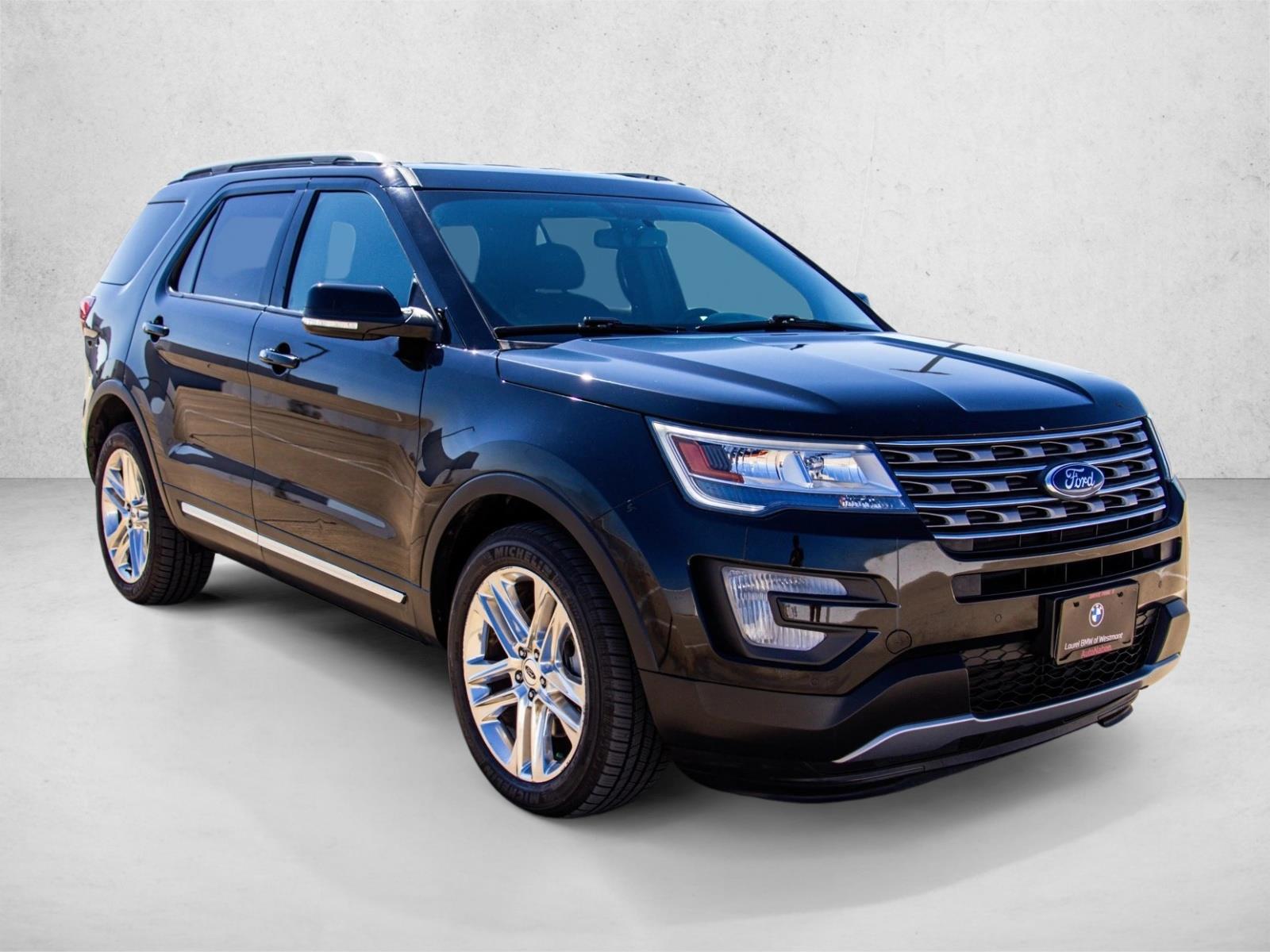 2017 Ford Explorer XLT photo 3