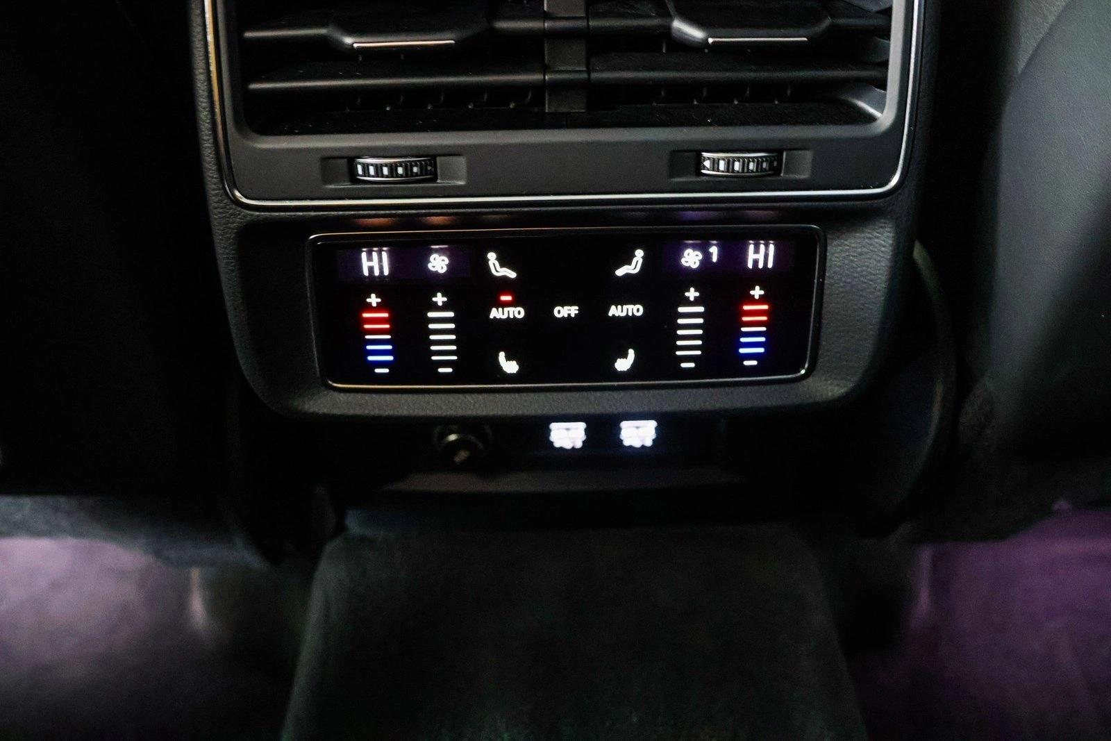 2020 AUDI Q8 - Image 23