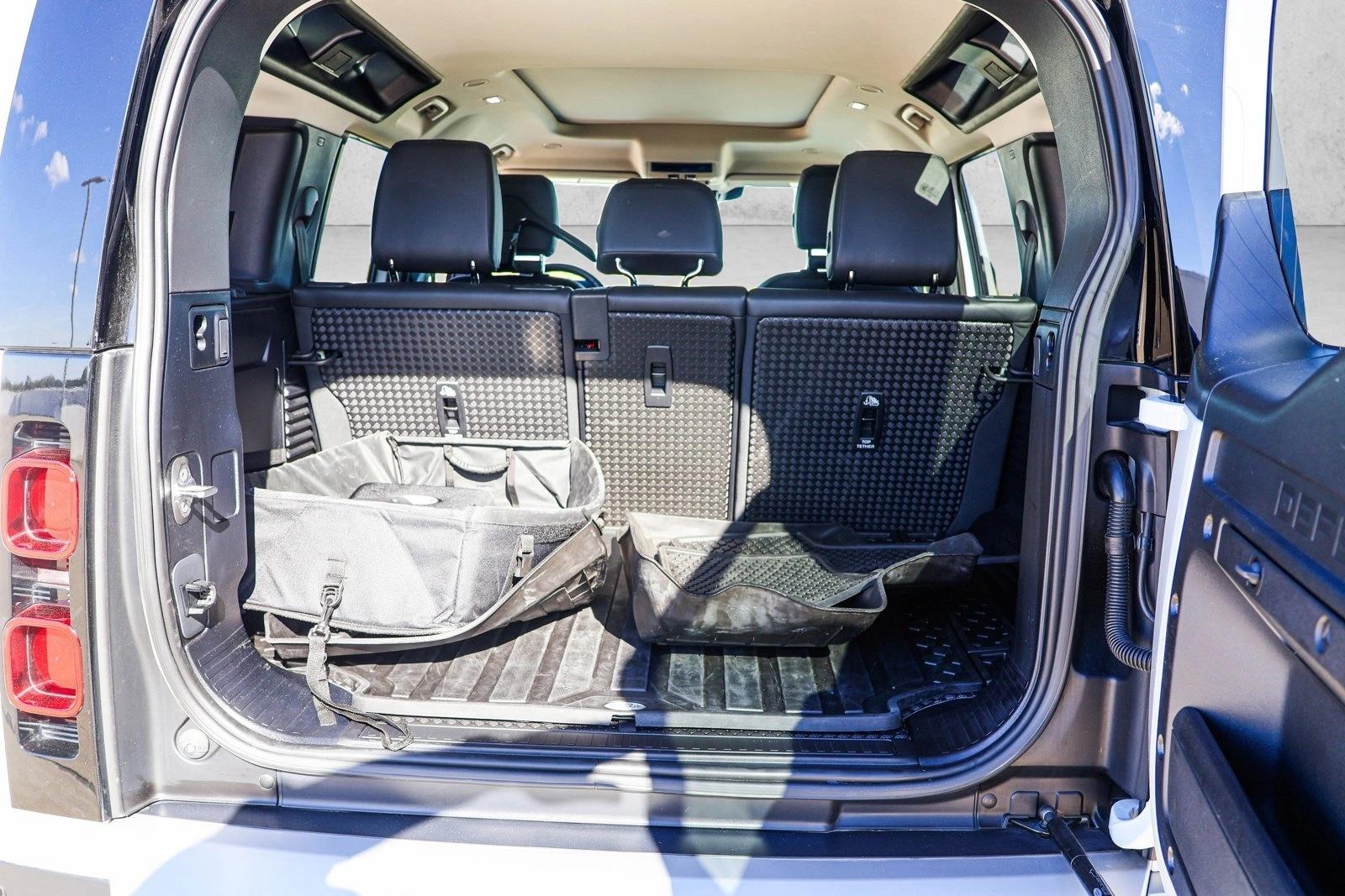 2024 LAND ROVER DEFENDER - Image 24