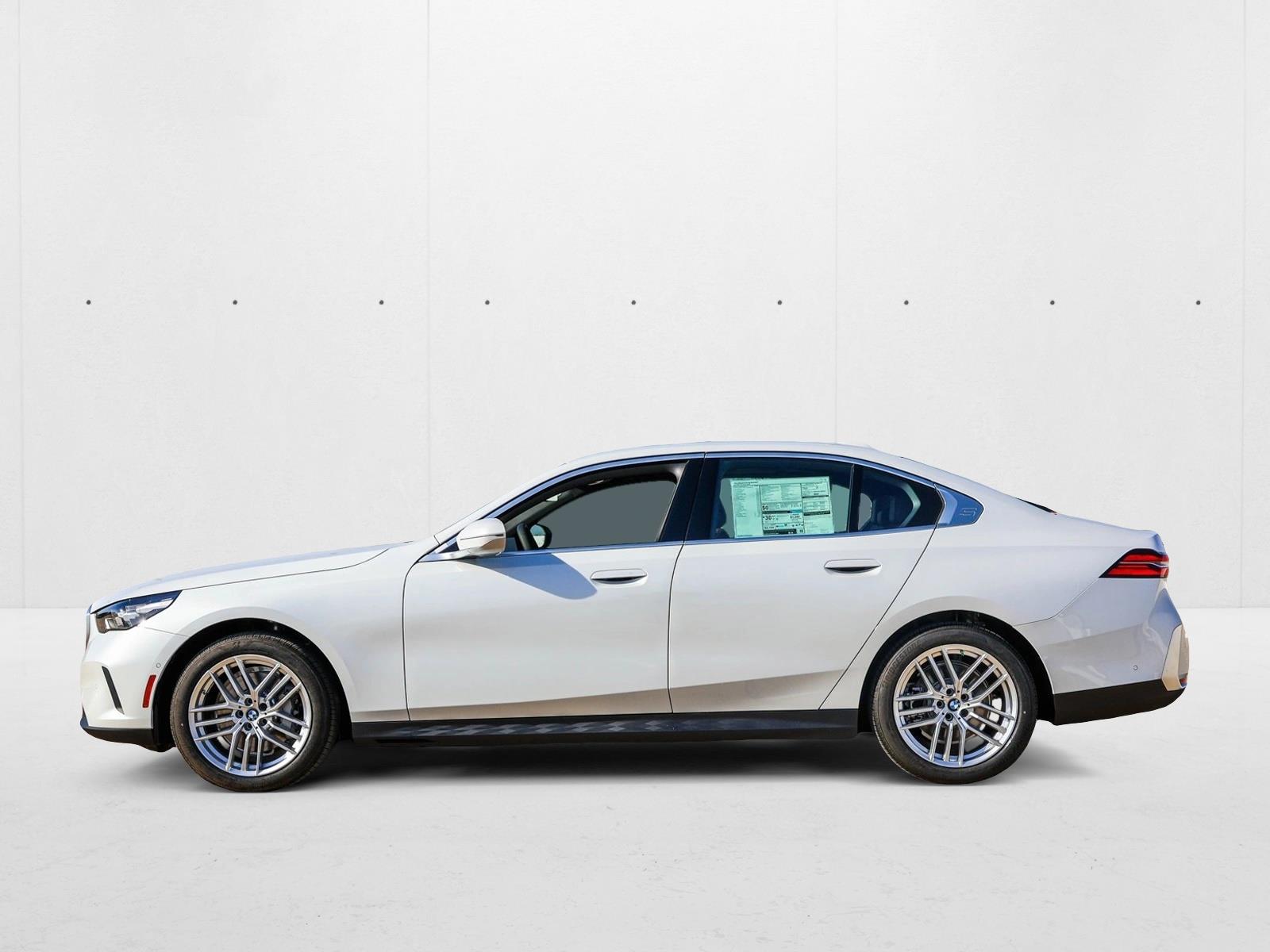 2025 BMW 530I - Image 8