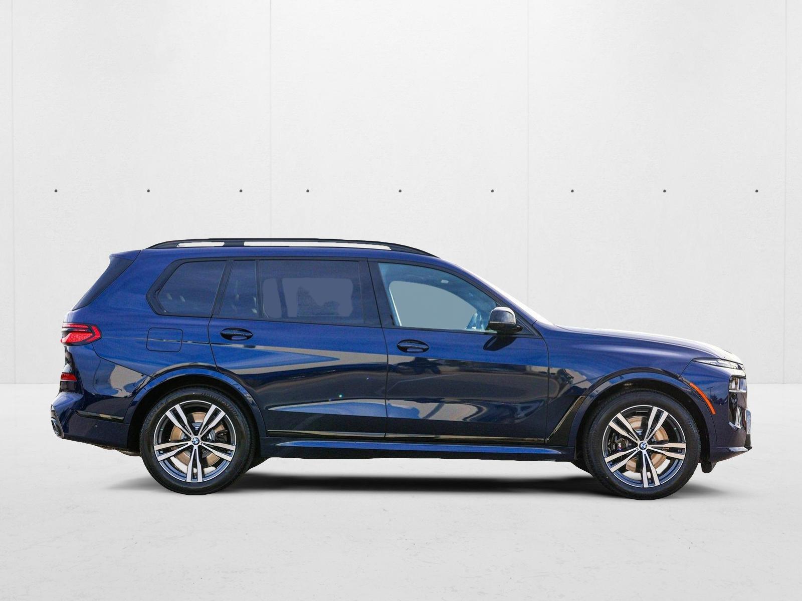 2025 Bmw X7 M60i photo 2
