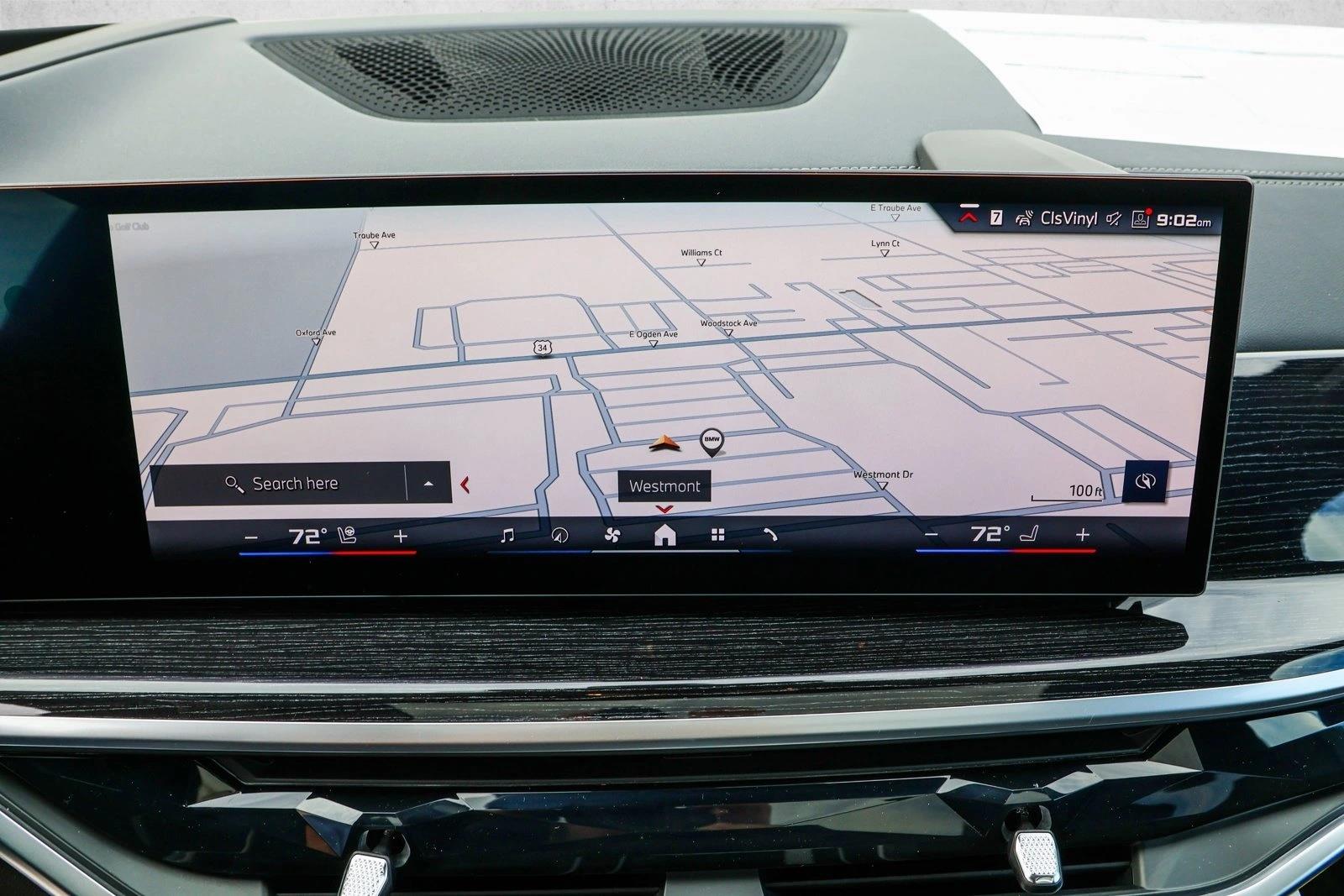 2025 BMW X7 - Image 17