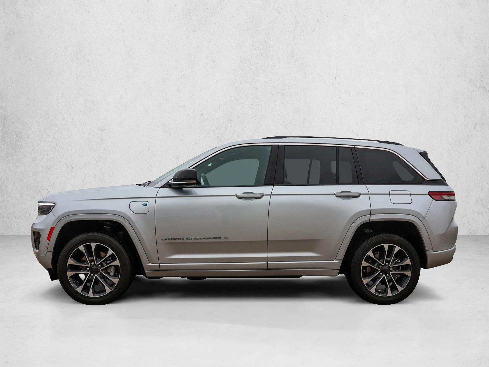 2022 JEEP GRAND CHEROKEE - Image 8