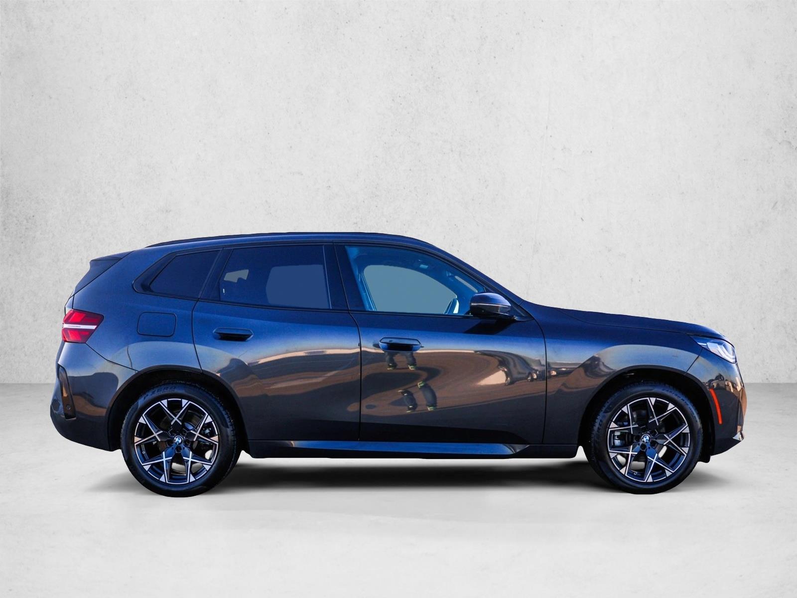 2025 BMW X3 - Image 4
