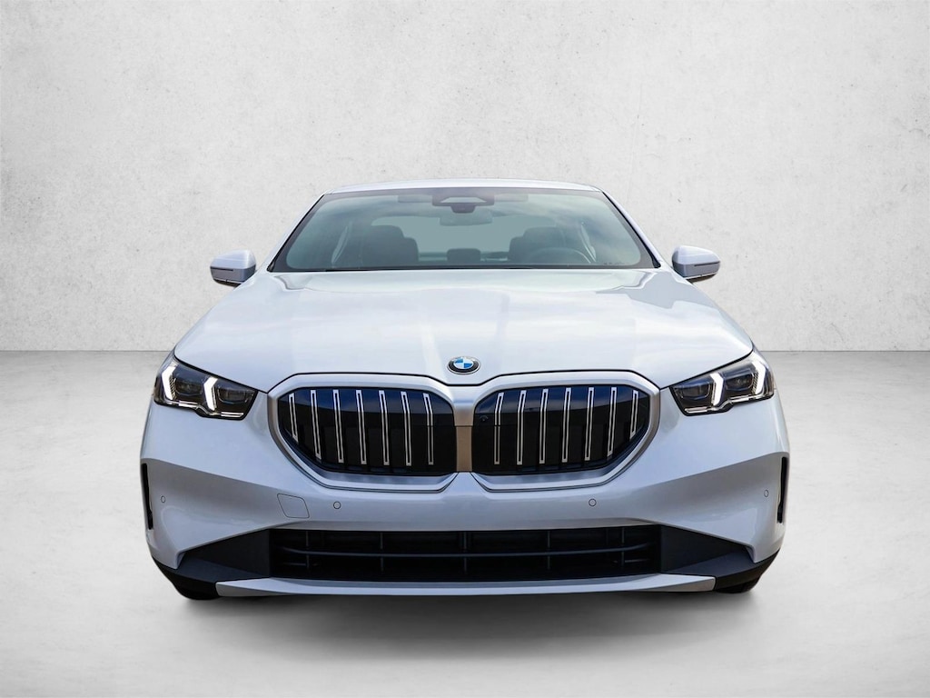 New 2026 BMW 530i xDrive Sedan
