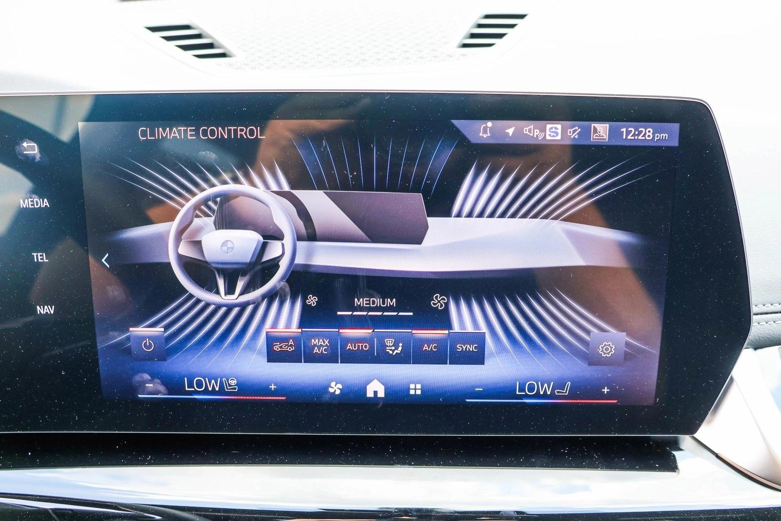 2025 BMW X1 28i - Photo 18