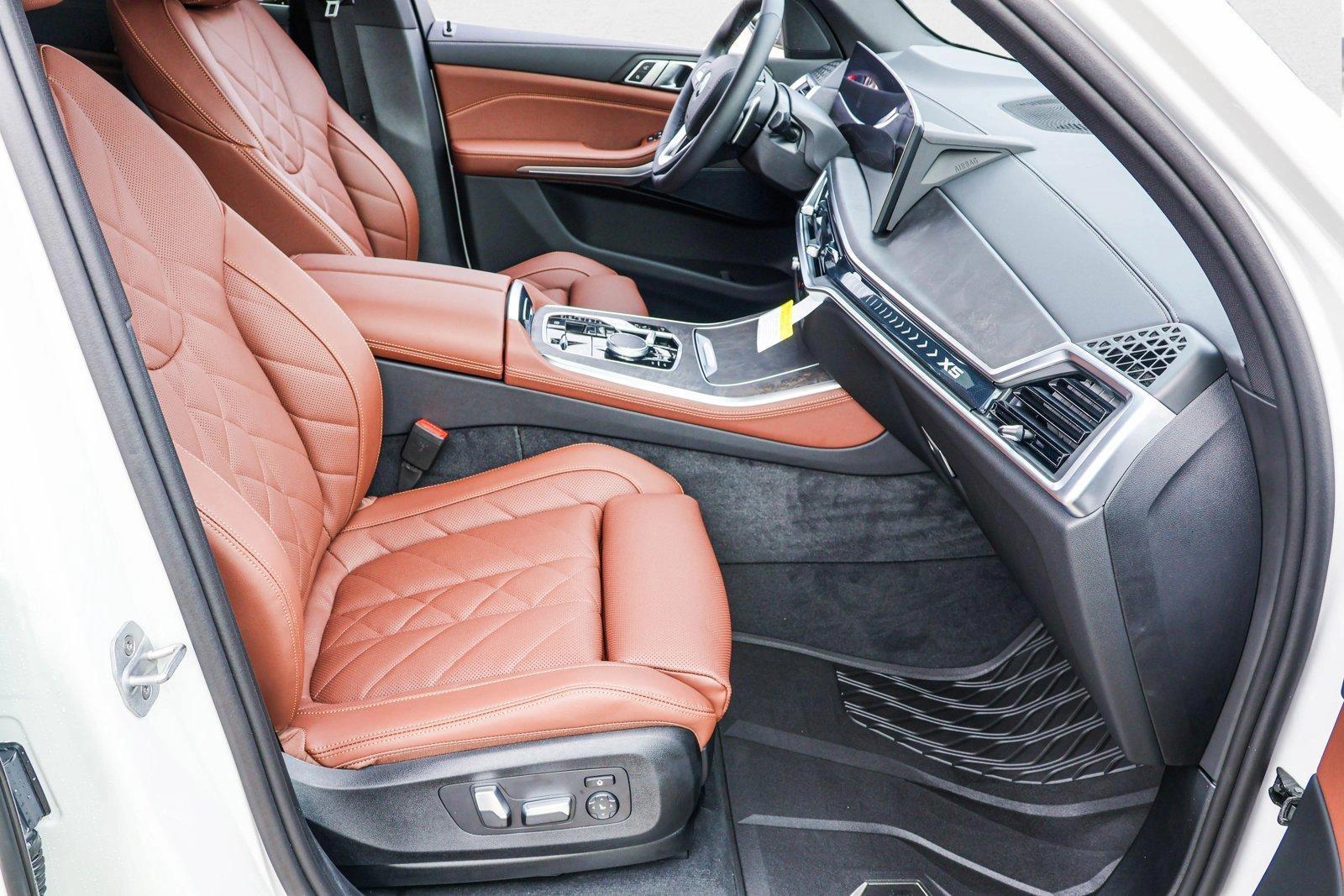 2025 BMW X5 - Image 25