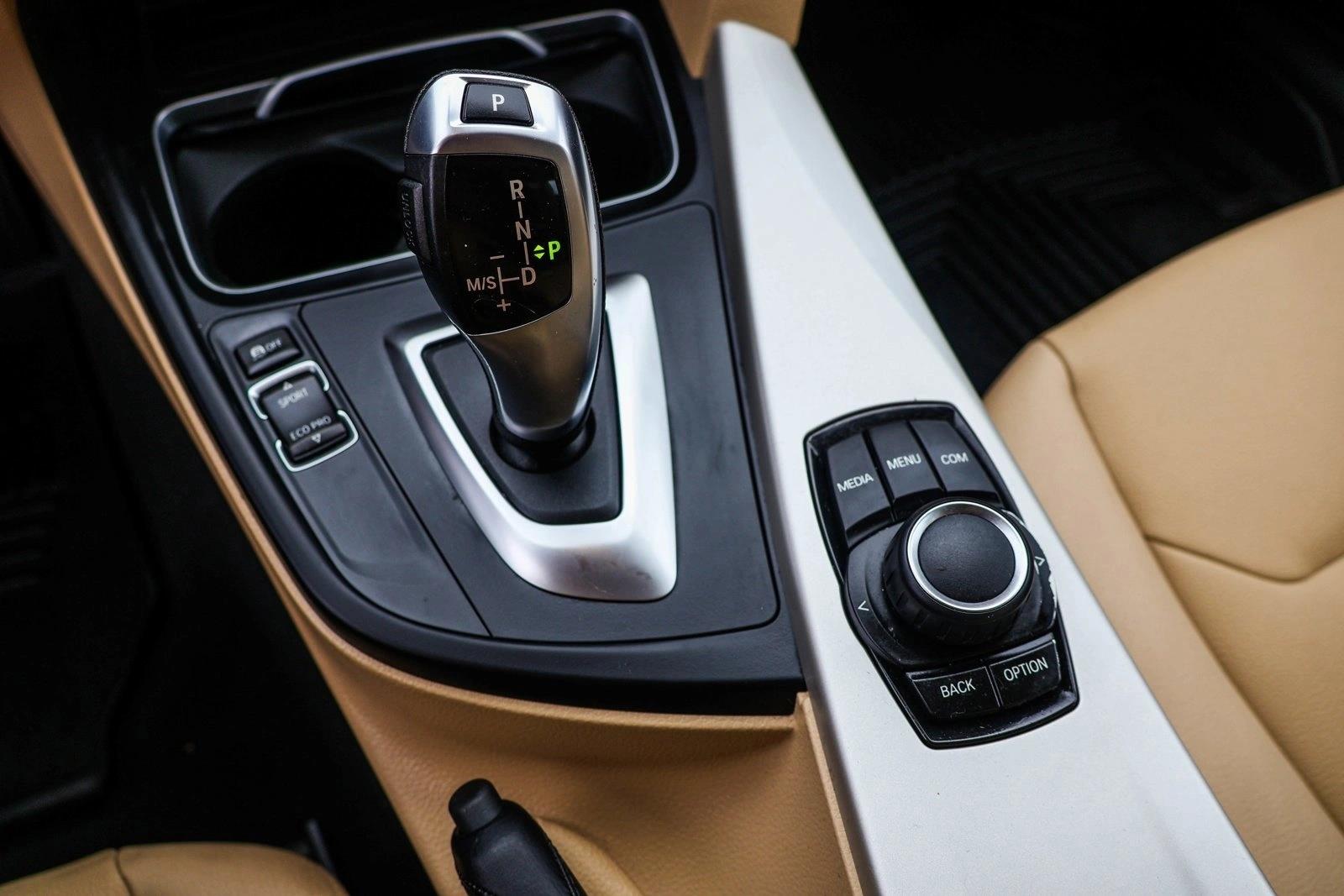 2018 BMW 320I - Image 19