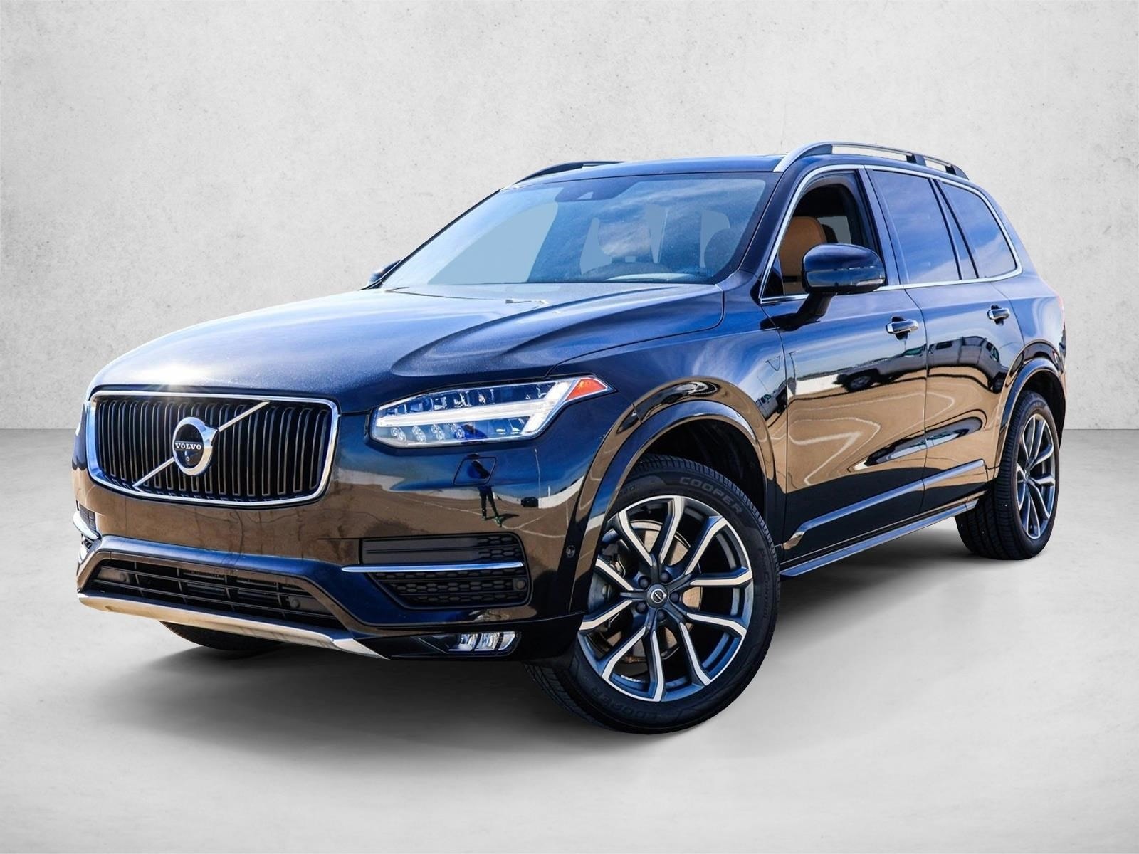 2018 Volvo XC90 Momentum