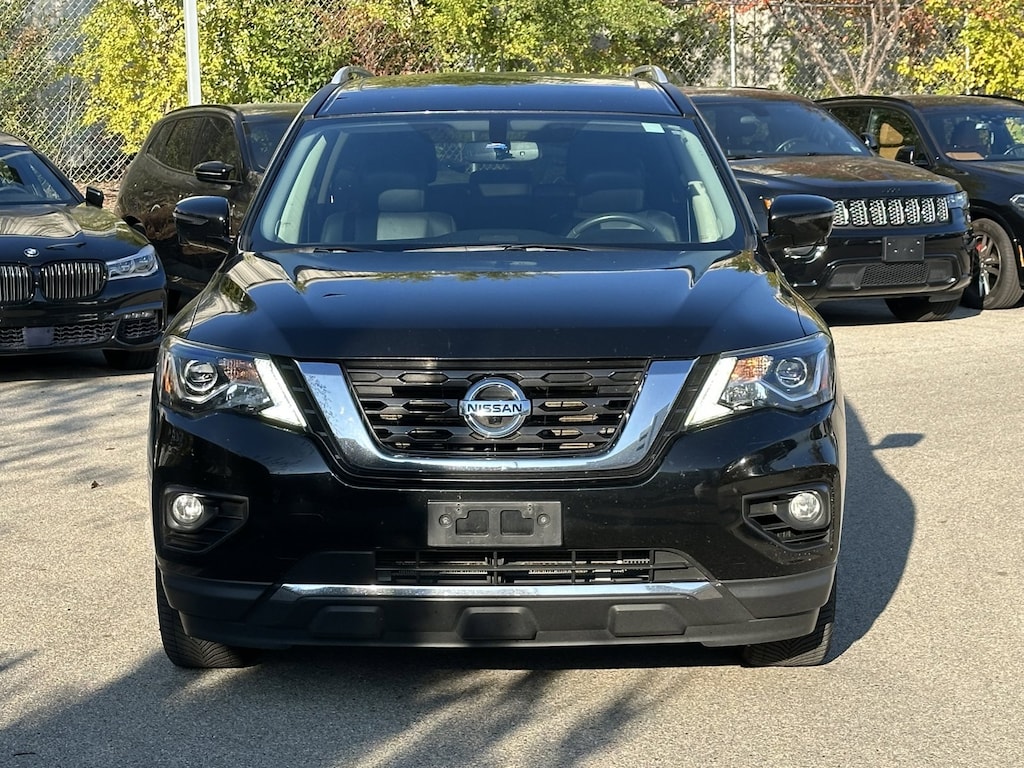 Used 2017 Nissan Pathfinder Platinum SUV