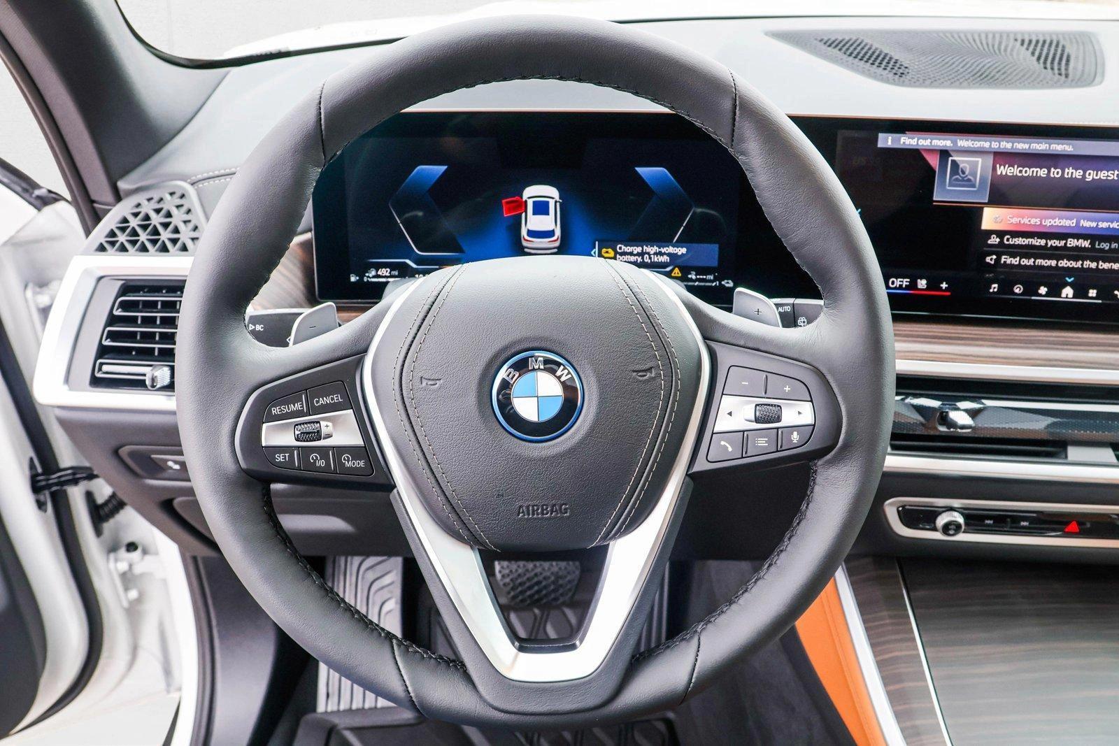 2025 BMW X5 - Image 13