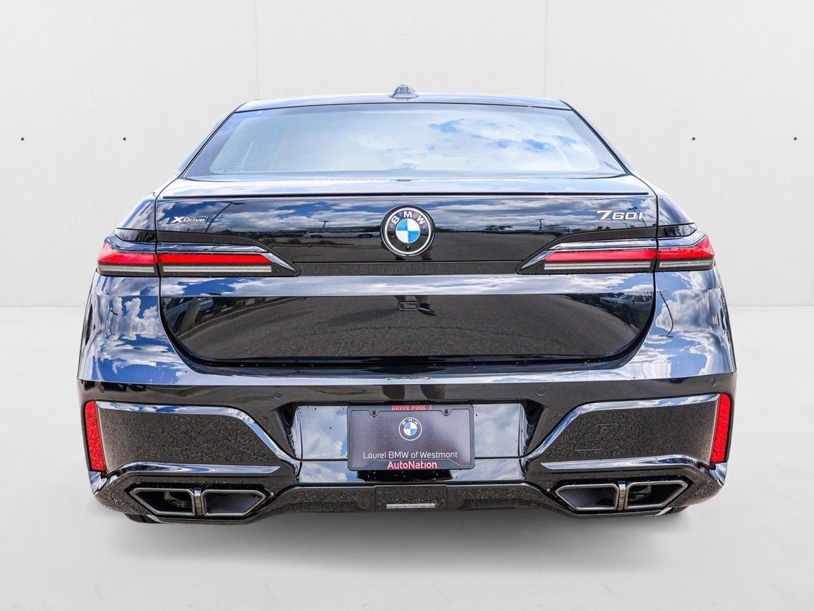 2025 BMW 7 Series 760i - Photo 6