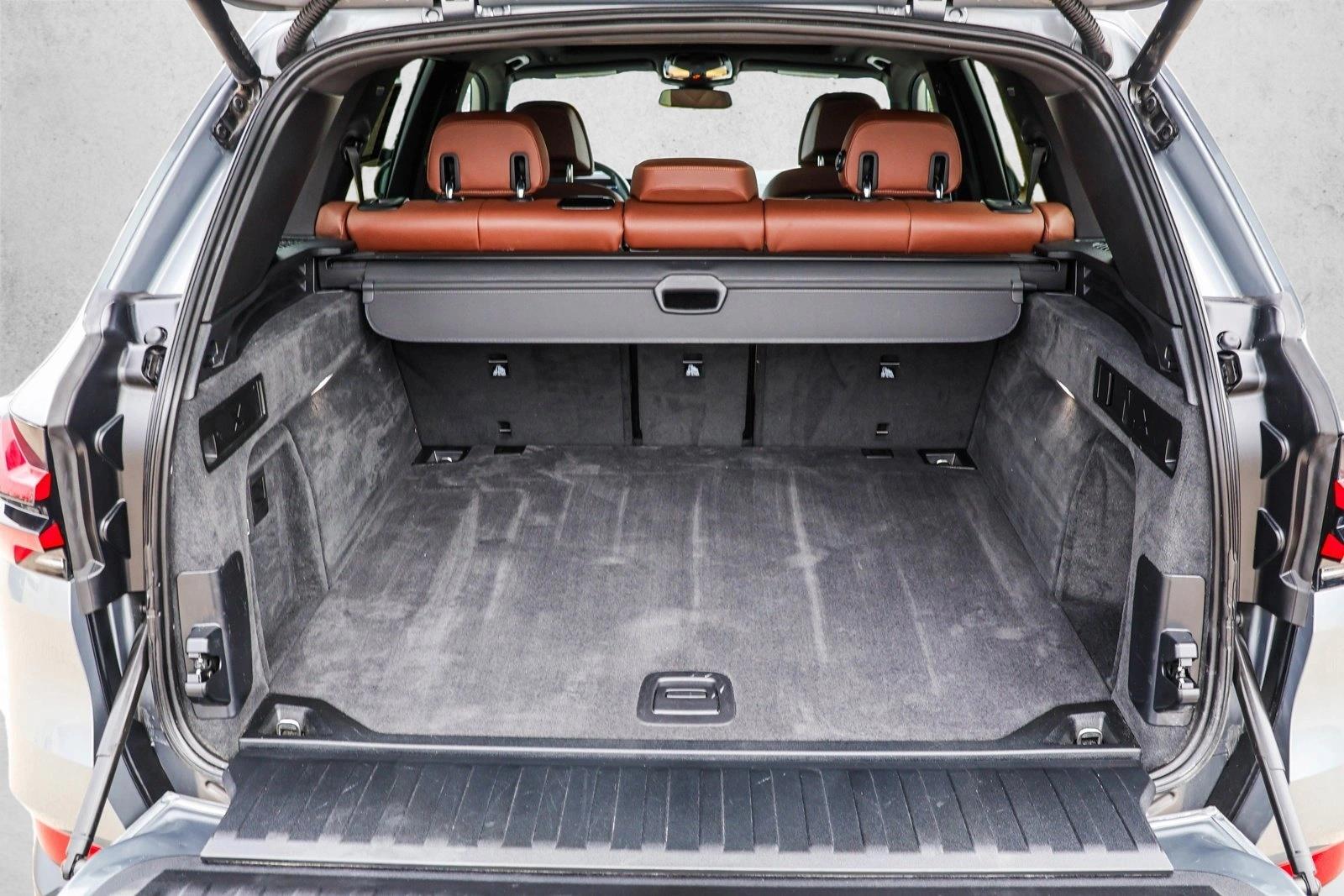 2025 BMW X5 - Image 25