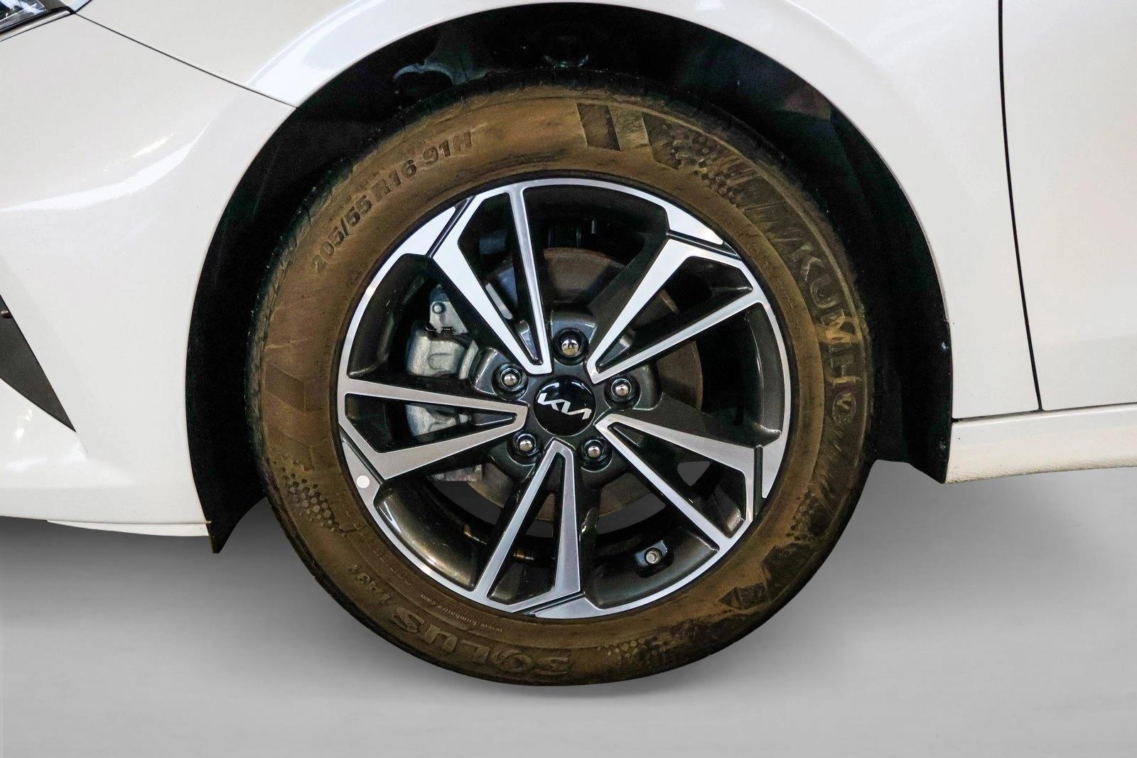 2024 KIA FORTE - Image 9