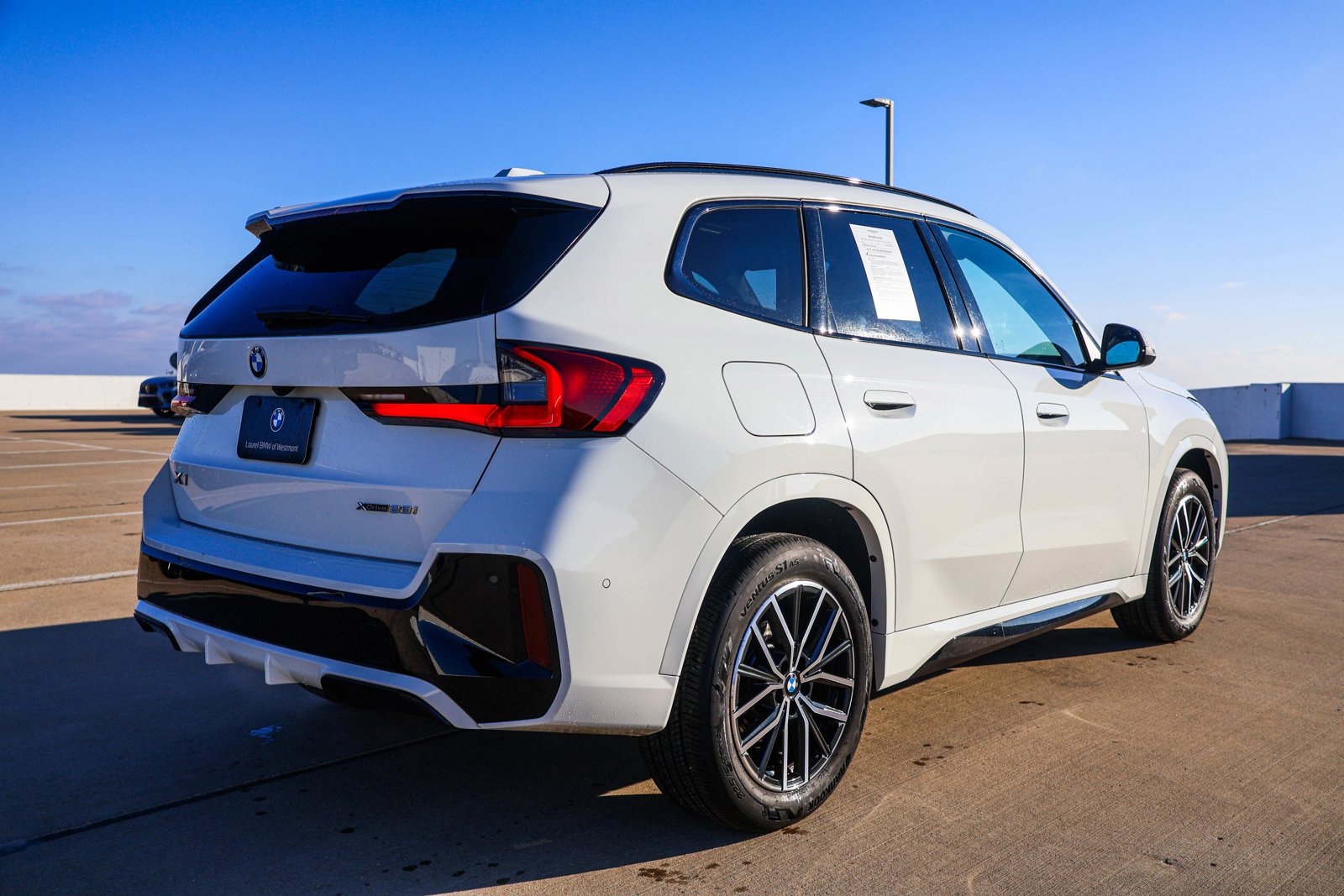 2025 BMW X1 - Image 5