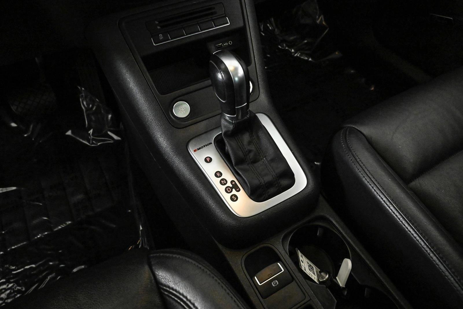 2016 VOLKSWAGEN TIGUAN - Image 12