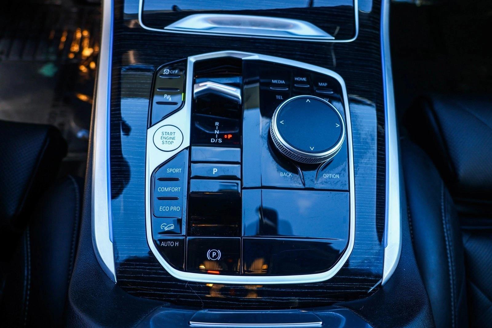 2026 BMW X5 - Image 21