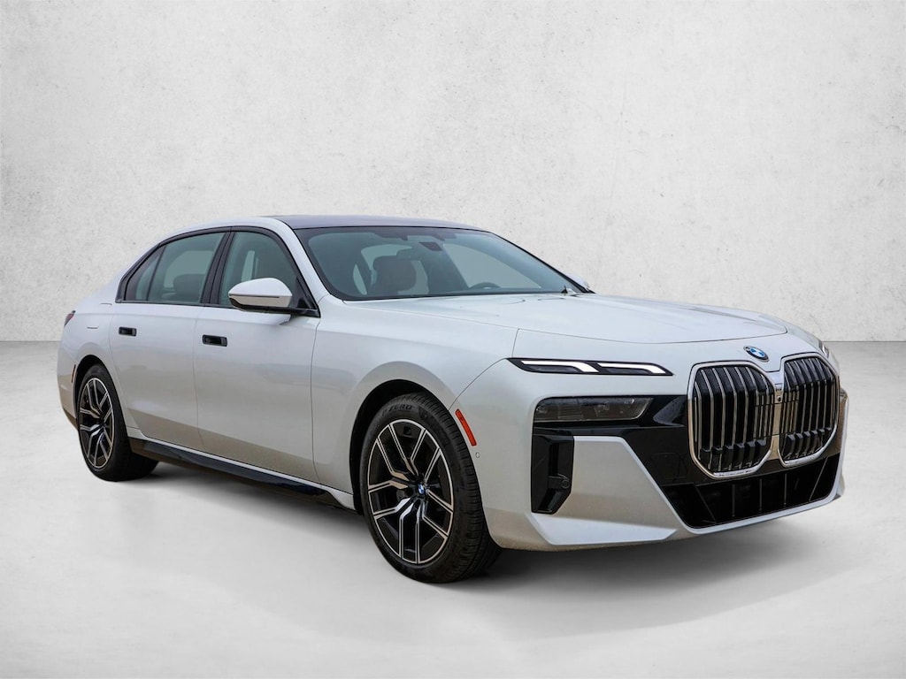 New 2026 BMW 740i xDrive Sedan